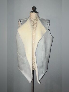 MING  White Faux Shearling Open-Front Vest Size Large